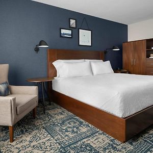 Traditional Guest room 1 King bed